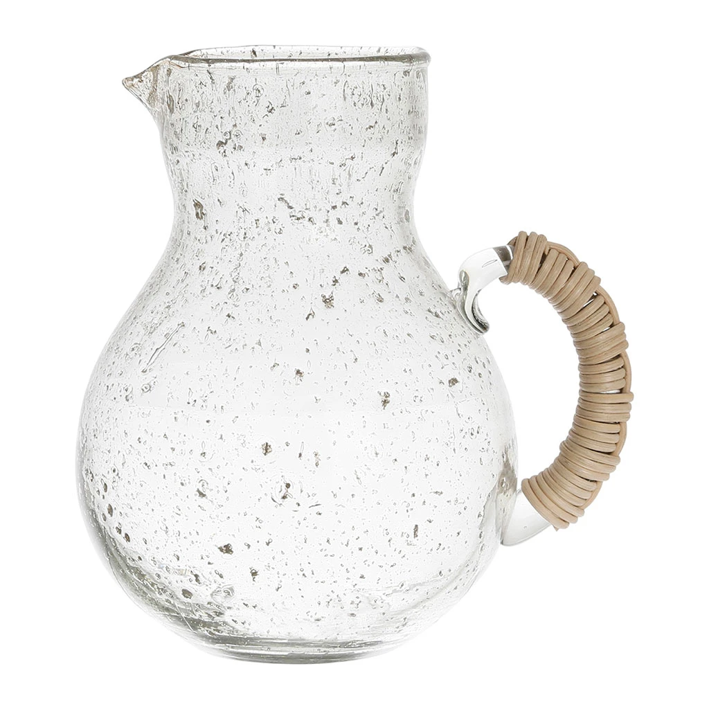 Côté Table Pichet Arrondie En Verre Irrégulier Et Rotin 1.2l -maline 1 Côté Table Pichet Arrondie En Verre Irrégulier Et Rotin 1.2l -maline