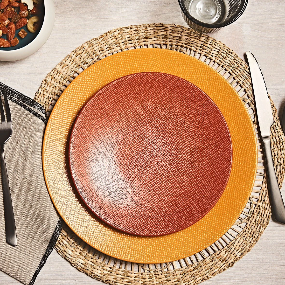 Table Passion Mini Bol En Grès Safran D9.5cm - Vesuvio 4 Table Passion Mini Bol En Grès Safran D9.5cm - Vesuvio – Image 4